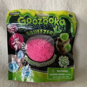 Goozooka Squeezers Shaggy Ball Pink Creative Kids Squeeze Pull Stretch It NEW